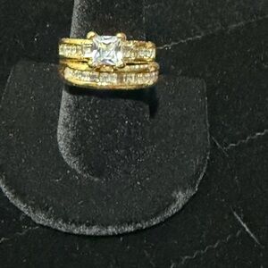 Elegant Gold Women's Ring Set